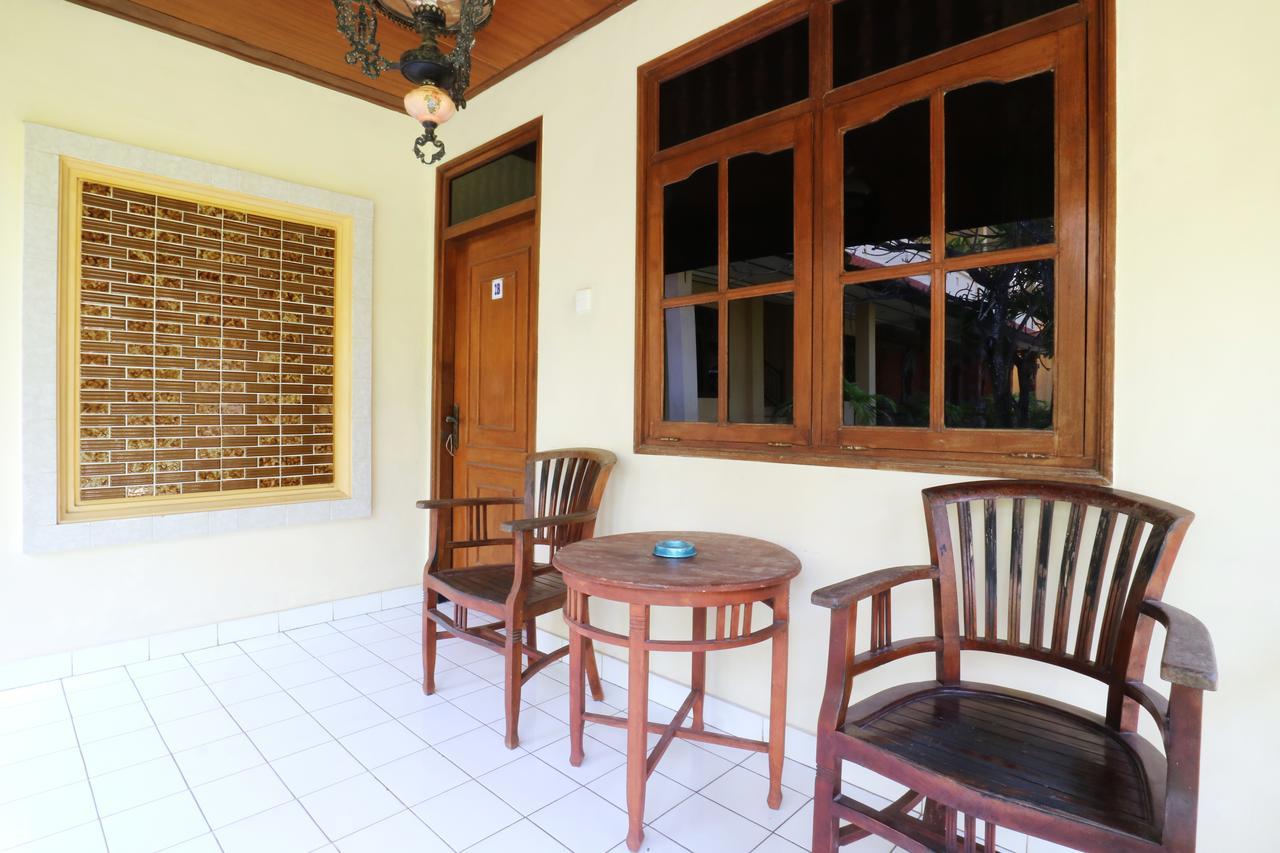 Mekar Jaya Bungalows Kuta Lombok Exterior foto